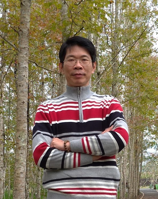 新北市國光國小 梁榮仁校長肖像照